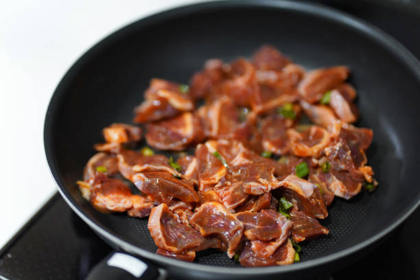 istock How to grill pork skirt steak 1648044226