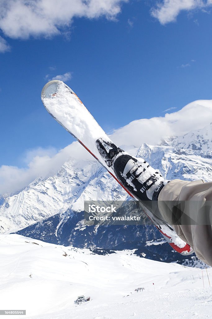 Падение вниз - Стоковые фото Лыжный спорт роялти-фри