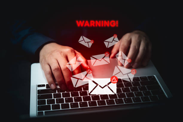 Protect your internet network cyber security. Watch out for alert emails containing spam, viruses, and compromised information in your inbox. against junk, trash mail, and potential threats. proteja la seguridad cibernética de su red de internet. tenga cuidado con los correos electrónicos de alerta que contienen spam, virus e información comprometida en su bandeja de entrada. contra la basura, el correo basura y las amenazas potenciales.