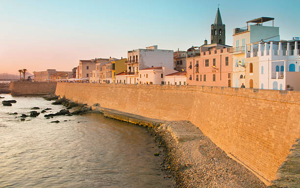 sunny alghero - alghero zdjęcia i obrazy z banku zdjęć