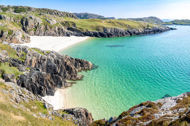 istock Secluded beach in Achmelvich Bay, Scotland 1648327618
