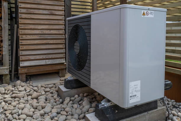 istock Outdoor unit of heat pump 1648356741