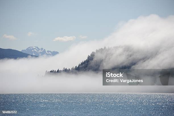 Cloud Cover Stockfoto und mehr Bilder von Inselgruppe Queen Charlotte Islands - Inselgruppe Queen Charlotte Islands, Bedecken, Britisch-Kolumbien