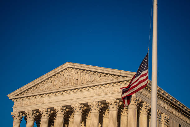 istock The Supreme Court - Climate Change Legislation and Policy 1648678156