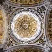 Italy : Como cathedral interior, Santa Maria Assunta
