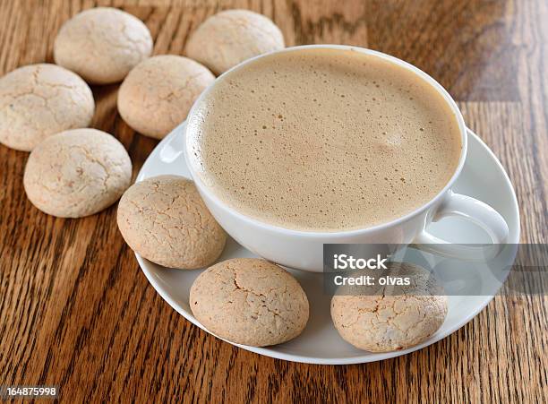 Amaretticookies - Fotografias de stock e mais imagens de Amontoar - Amontoar, Assado no Forno, Bebida