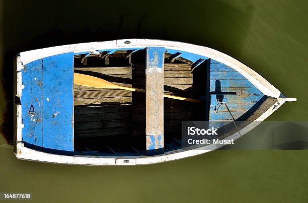 Pequeno Barco Vista De Cima - Fotografias de stock e mais imagens de Acima - Acima, Ao Ar Livre, Azul