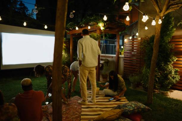 istock Movie night in the backyard 1648780691