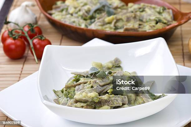 Pizzoccheri Stockfoto und mehr Bilder von Fettuccine - Fettuccine, Mangold, Bandnudel