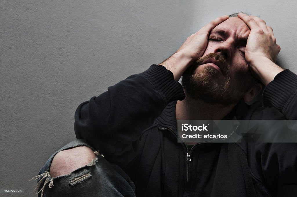 실망한 남자 인물 사진 - 로열티 프리 가정 폭력 스톡 사진
