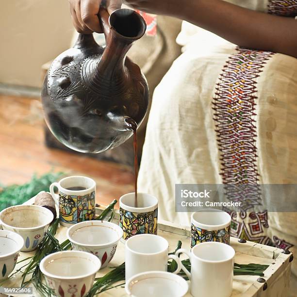 Cerimonia Del Caffè Etiope - Fotografie stock e altre immagini di Caffè - Bevanda - Caffè - Bevanda, Etiope, Cerimonia