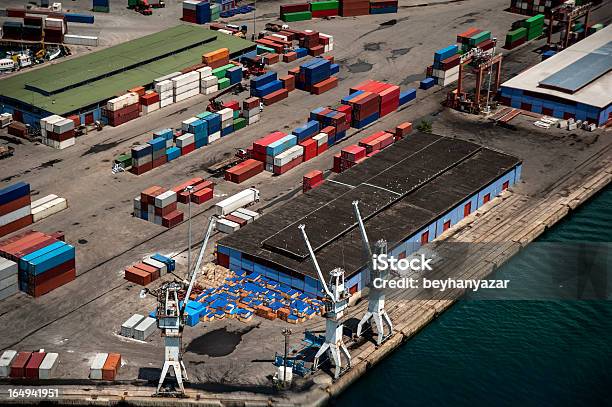 Photo libre de droit de Container Port banque d'images et plus d'images libres de droit de Affaires - Affaires, Arrivée, Charger - Activité