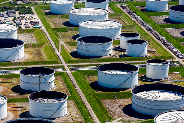 Oil storage tank aerial