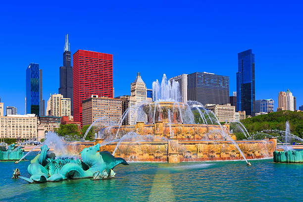 Buckingham fountain in Chicago Buckingham fountain in Chicago. millennium park chicago stock pictures, royalty-free photos & images