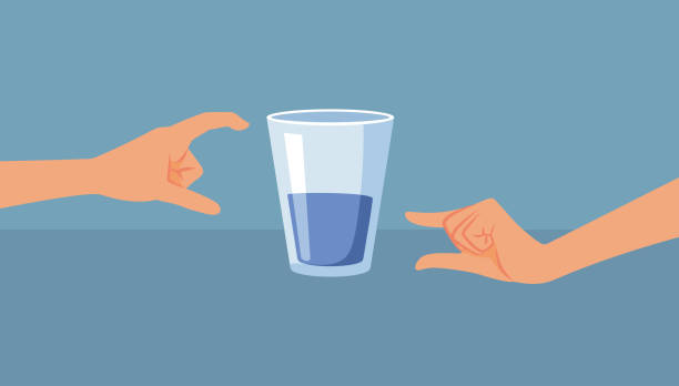 ilustraciones, imágenes clip art, dibujos animados e iconos de stock de persona que muestra el vaso medio lleno mitad vacío ilustración de dibujos animados vectoriales - medio lleno