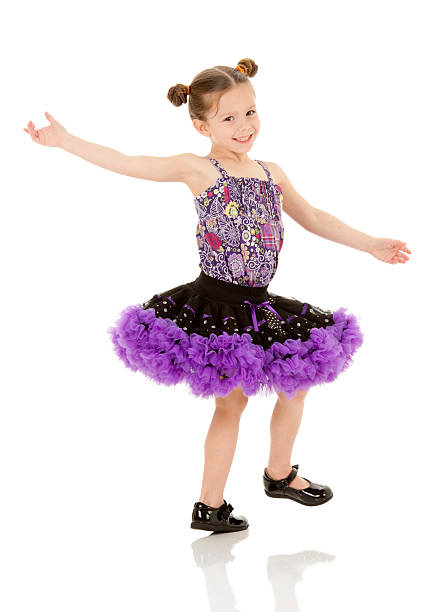 jovem menina bailarina dançar (isolada no branco - girl01 imagens e fotografias de stock