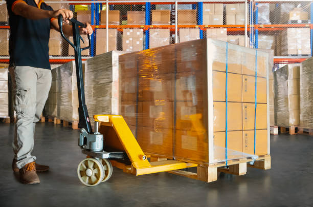 Operator Loading Box 5,500+ Loader Operator Stock Photos, Pictures & Royalty-Free Images ...