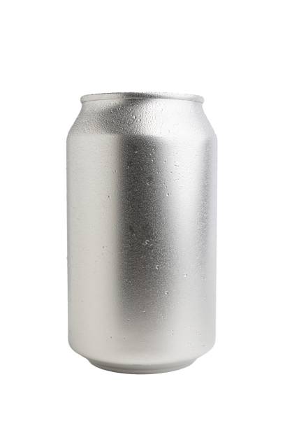 istock Aluminum soda can mockup isolated on white background 1650255446