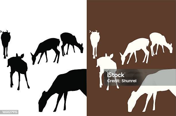 Ilustración de Deer In Park y más Vectores Libres de Derechos de Animal - Animal, Caballo - Familia del caballo, Ciervo