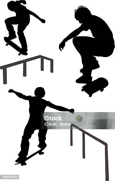 Des Skateurs Vecteur Vecteurs libres de droits et plus d'images vectorielles de Skate Parc - Skate Parc, Illustration, Silhouette - Contre-jour