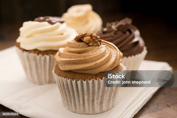 カップケーキ - カップケーキのストックフォトや画像を多数ご用意 - カップケーキ, チョコレート, カラー画像