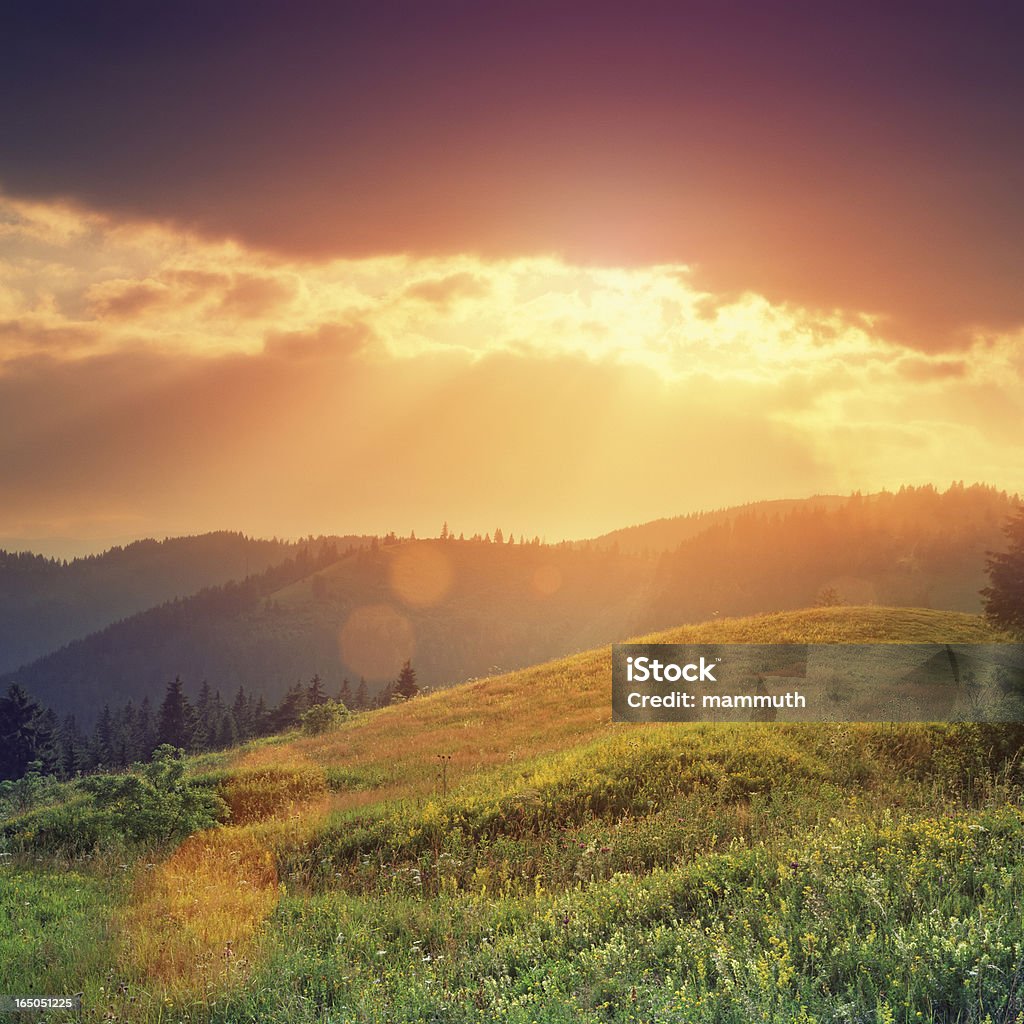 Zachód słońca w górach - Zbiór zdjęć royalty-free (Alpy)