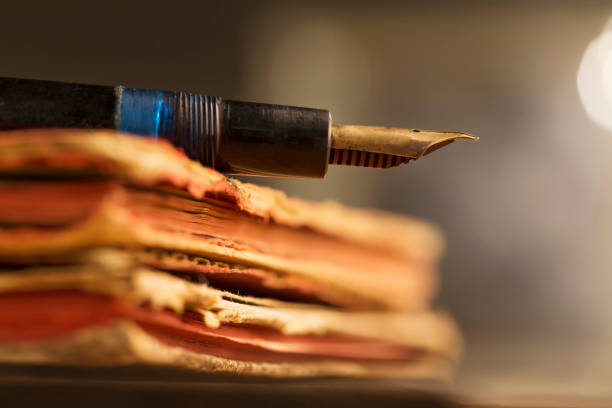 istock Vintage fountain pen 165051289