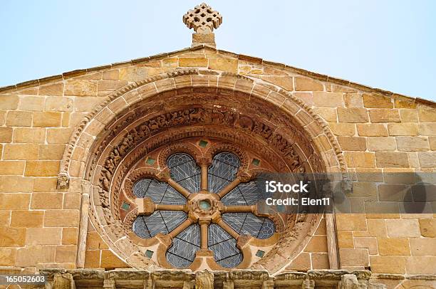 Iglesia Ventana De Soria Foto de stock y más banco de imágenes de Catedral - Catedral, Catolicismo, Comunidad Autónoma de Castilla-La Mancha