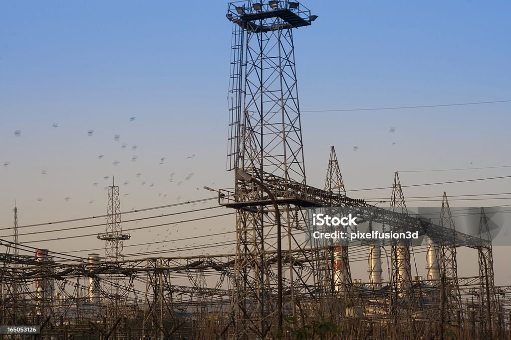 Electric Industrie über blauer Himmel. - Lizenzfrei Kabel Stock-Foto