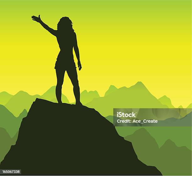 Triunfo Sobre Uma Pedra Feminino - Arte vetorial de stock e mais imagens de Mulheres - Mulheres, Montanha, Silhueta