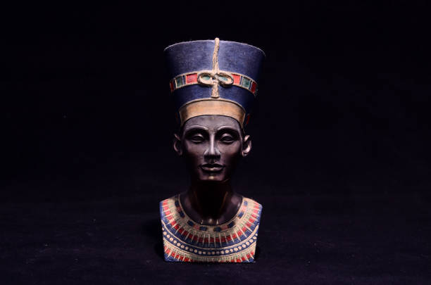 Famous Statuette Bust of Queen Nefertiti