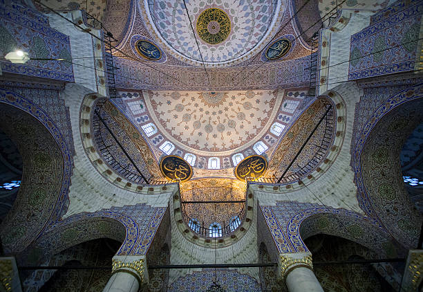 istock Interior of the New Mosque in Istanbul 165087545