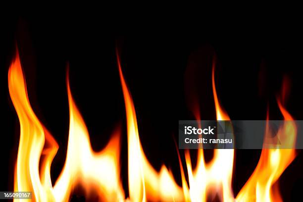 Fiamma - Fotografie stock e altre immagini di Accendere (col fuoco) - Accendere (col fuoco), Bruciare, Calore - Concetto
