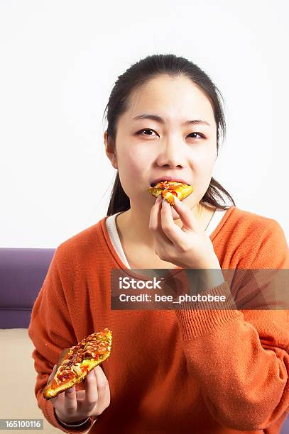 Mädchen Essen Pizza Stockfoto und mehr Bilder von Abnehmen - Abnehmen, Asiatischer und Indischer Abstammung, China