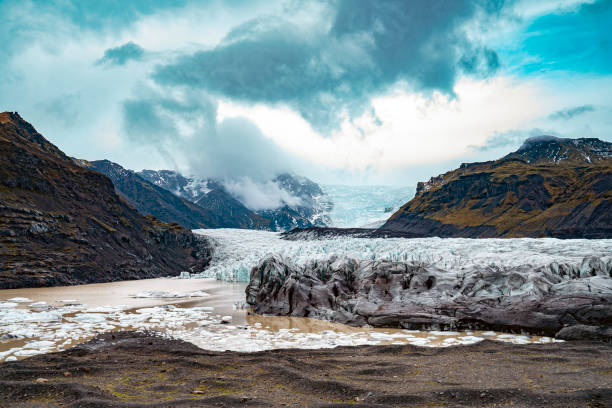 lodowiec w parku narodowym skaftafell, islandia - ice arctic crevasse glacier zdjęcia i obrazy z banku zdjęć