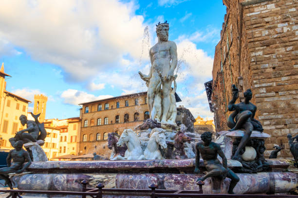 fontaine de neptune à florence, italie - tuscany florence italy italy neptune photos et images de collection