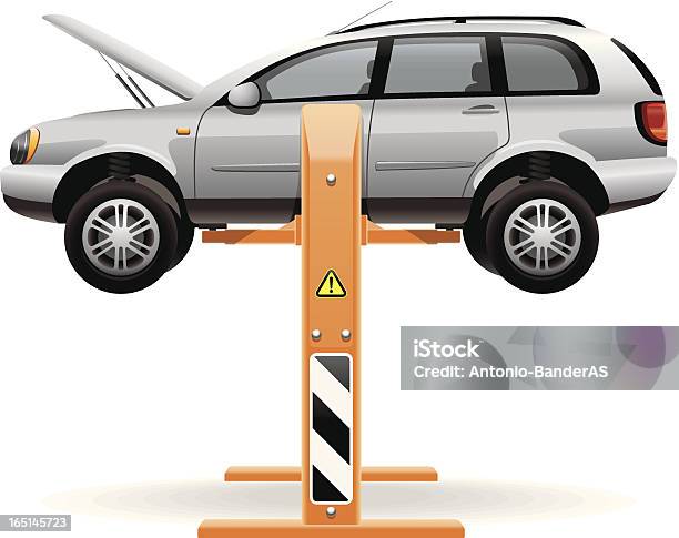 Ilustración de Reparación De Automóviles En Un Ascensor y más Vectores Libres de Derechos de Capó - Capó, Coche, Izar