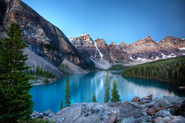 istock Moraine Lake morning 165148576