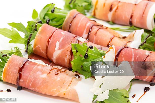 Carne Rolos Com Rúcula - Fotografias de stock e mais imagens de Carne - Carne, Carne de Vaca, Comida