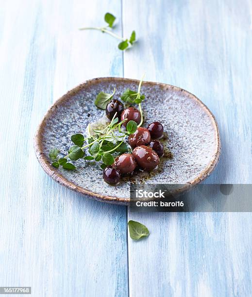 Marynowanie Oliwki Z Oregano - zdjęcia stockowe i więcej obrazów Antipasto - Antipasto, Bez ludzi, Fotografika