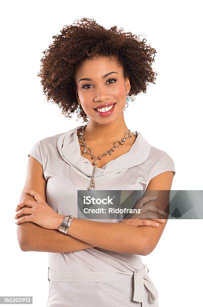Счастливый Молодая Женщина — стоковые фотографии и другие картинки 18-19 лет - 18-19 лет, 20-29 лет, Африканская этническая группа