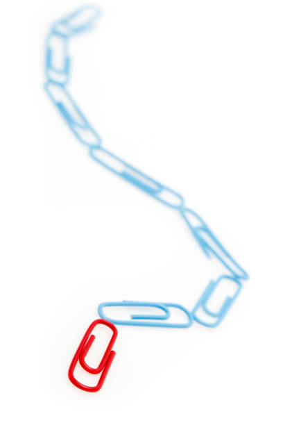 istock Red and Blue Paper clip chain 165207457