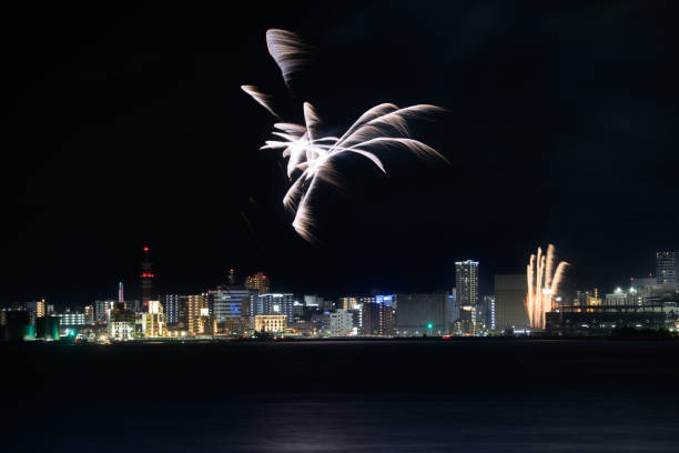 istock Beautiful fireworks display in Kitakyushu 2023 1652170357
