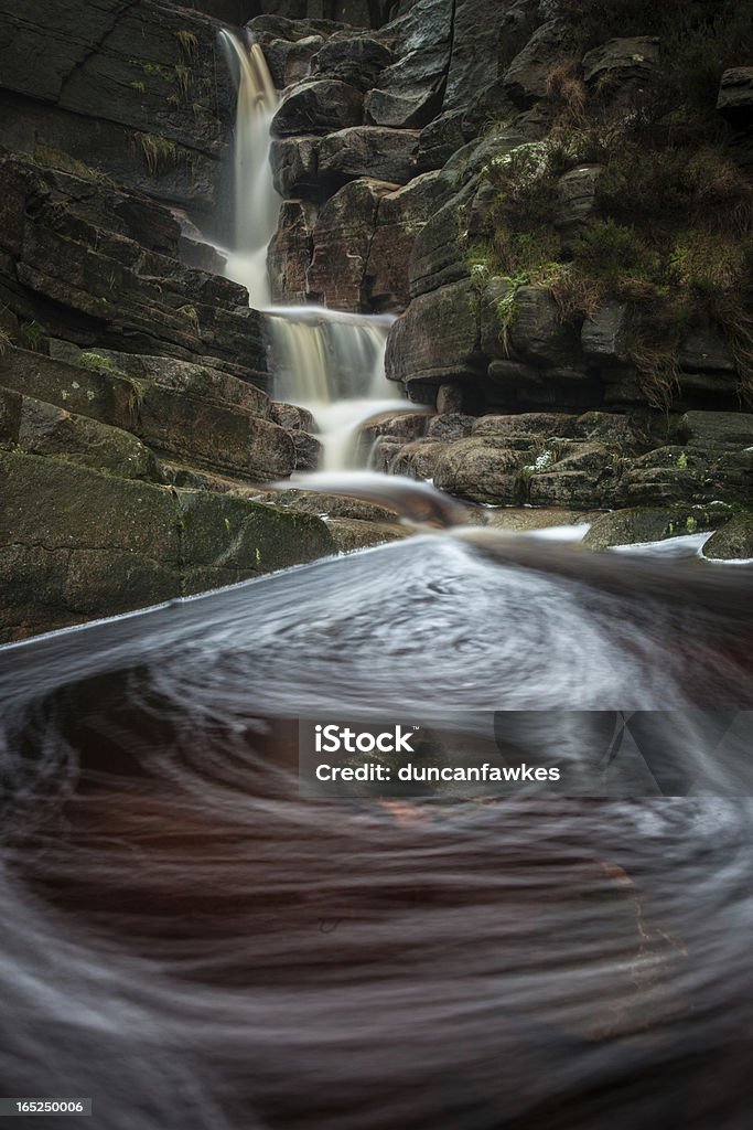 Cascata Wildboar Clough - Foto stock royalty-free di Burrone