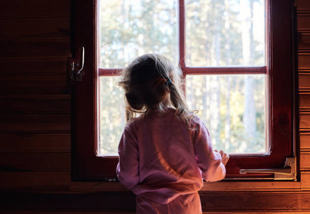 istock Happy morning in beautiful cabin 1652500930