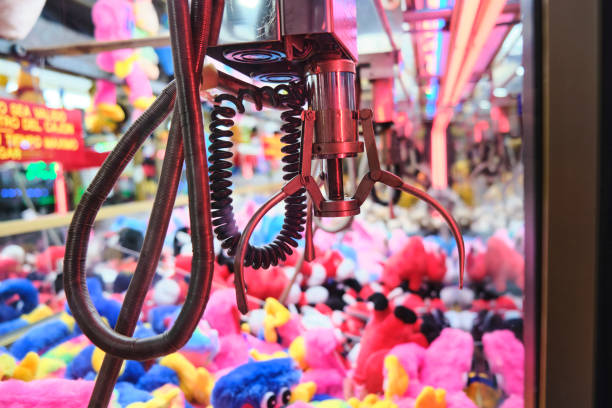 istock Fair attraction crane stuffed animals crane 1652791113