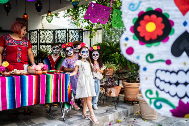 istock Kids during a day of the death celebration 1652997473
