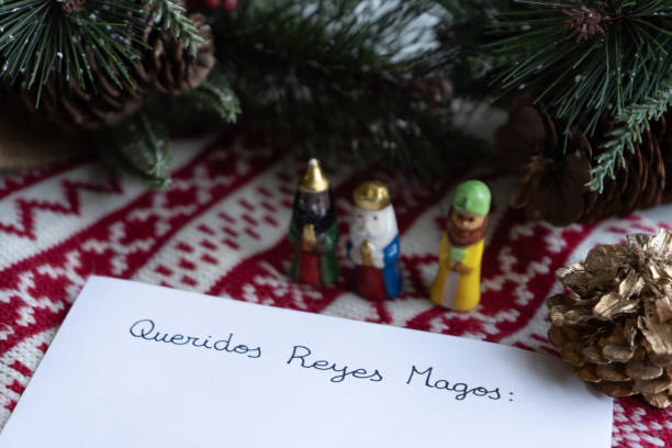 Letter to the Three Kings with the words in Spanish: Dear Magi