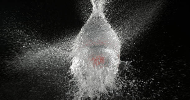 istock Shot Breaking Water Filled Balloon 1653399984
