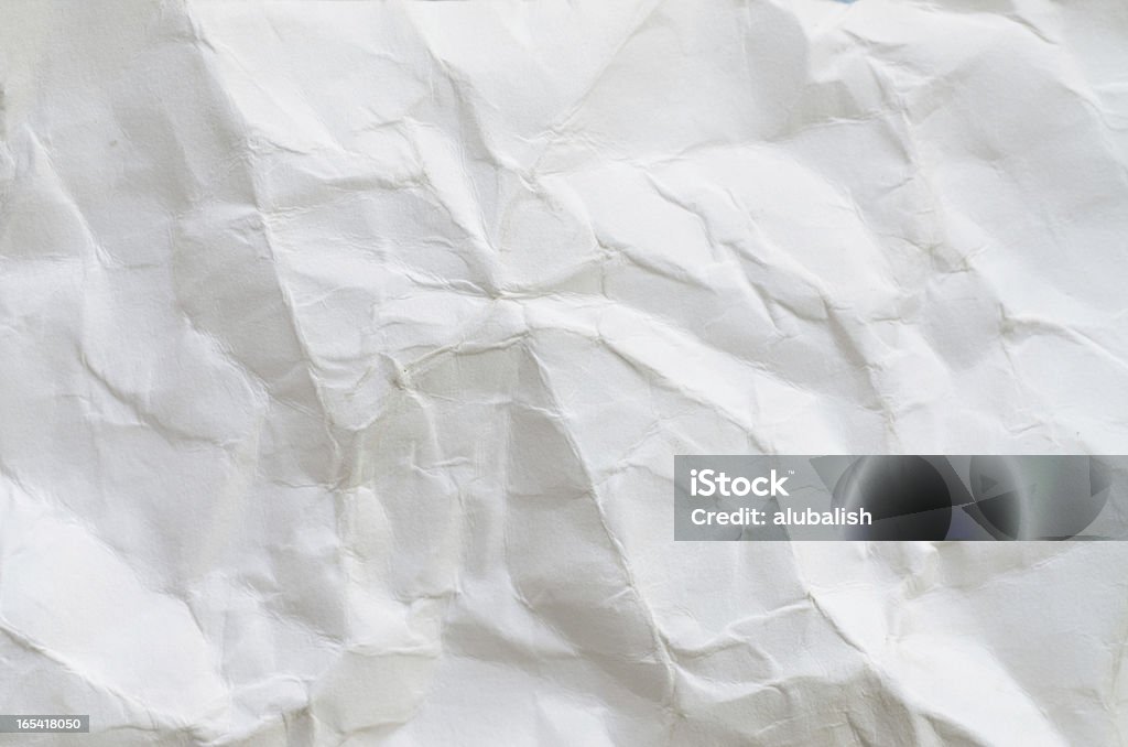 Смятый лист бумага - Стоковые фото Белый роялти-фри